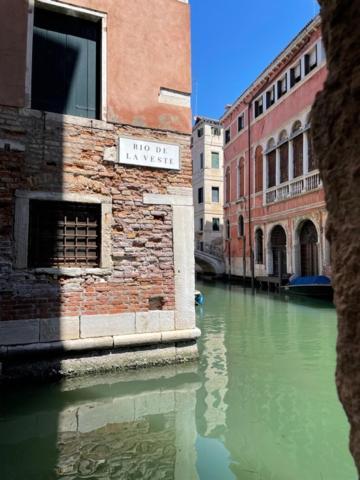 San Marco Apartment With Canal View Venecia Exterior foto