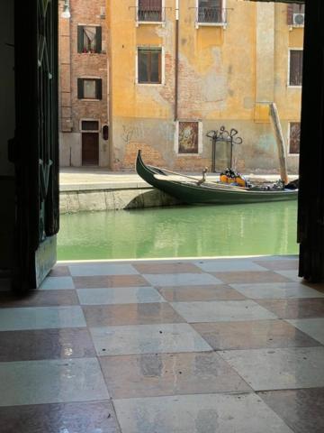 San Marco Apartment With Canal View Venecia Exterior foto